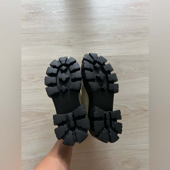 BEAND NEW RAYE LARS DERBY SHOES - Picture 5 of 6